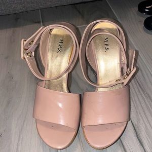 Women sandals